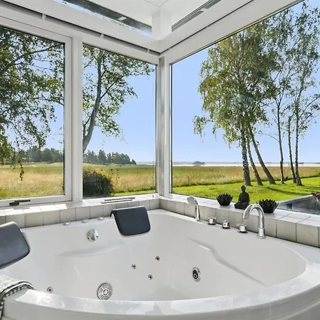 Jo - 175m To The Fjord By Interhome *